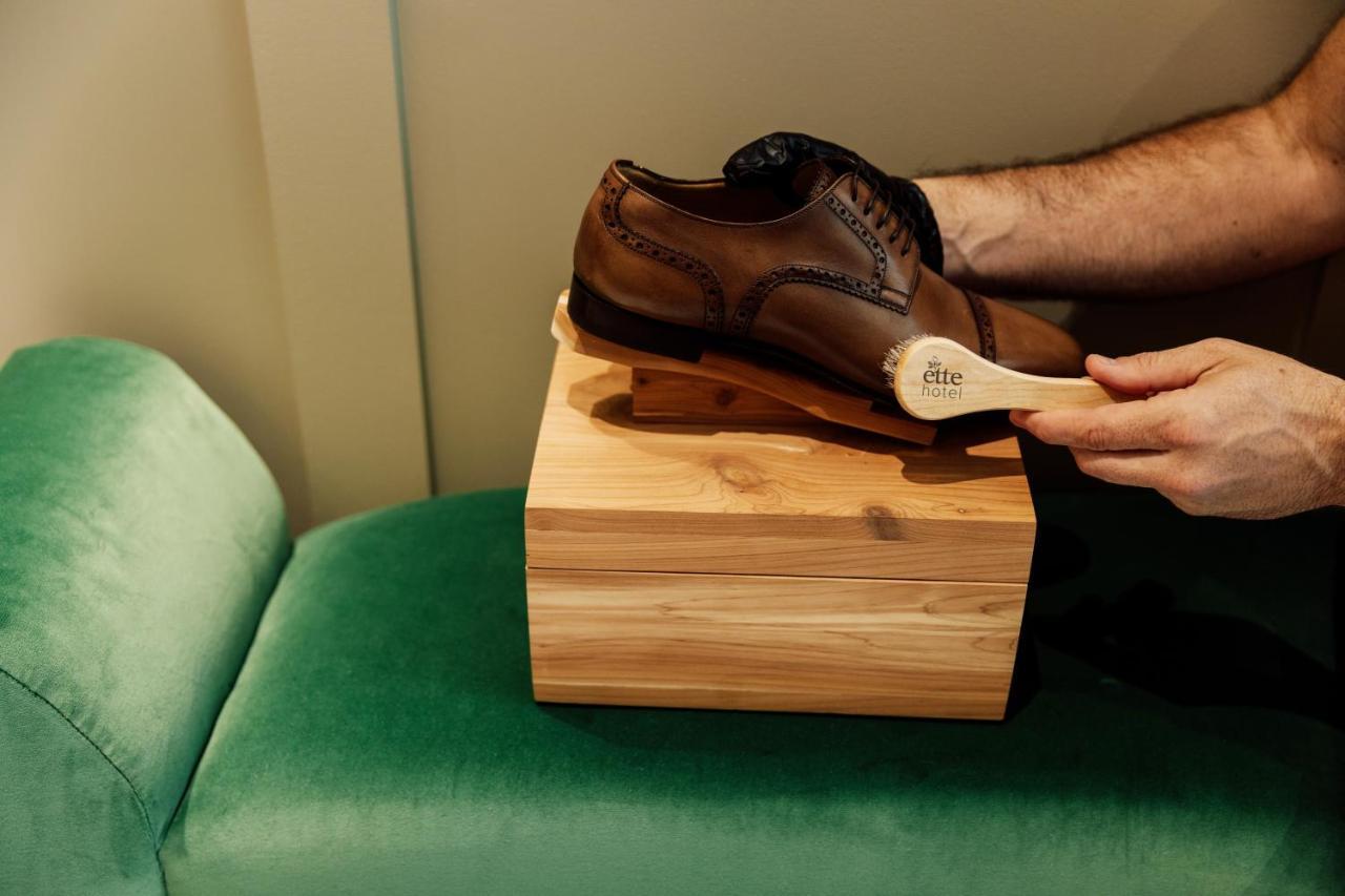 Four Corners Ette Luxury Hotel & Spa מראה חיצוני תמונה Shoe shining