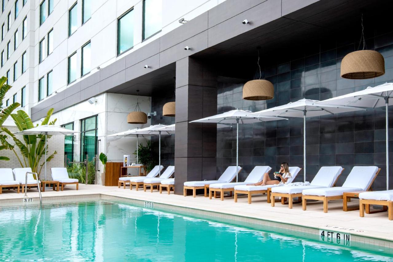 Four Corners Ette Luxury Hotel & Spa מראה חיצוני תמונה The pool at the W South Beach