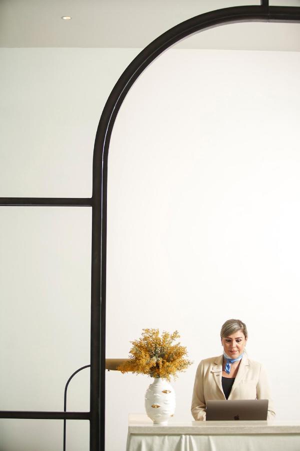 Four Corners Ette Luxury Hotel & Spa מראה חיצוני תמונה A mirror