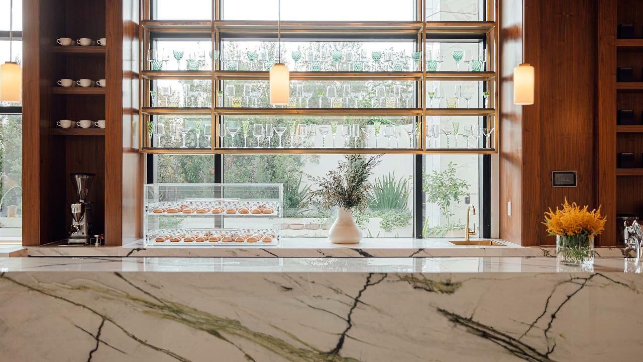 Four Corners Ette Luxury Hotel & Spa מראה חיצוני תמונה Countertops made of Calacatta Gold